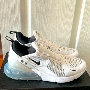 Nike Airmax 270 Athletic Shoe